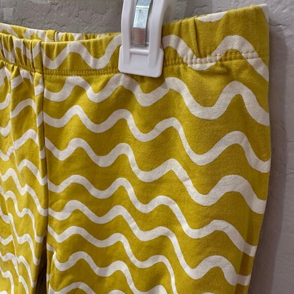 Tea Collection Golden Yellow Wave Bike Shorts - Picture 4 of 6